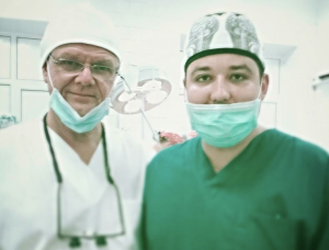 Dr. D.Teslenko with prof. James T.Rutka (Toronto; Canada)